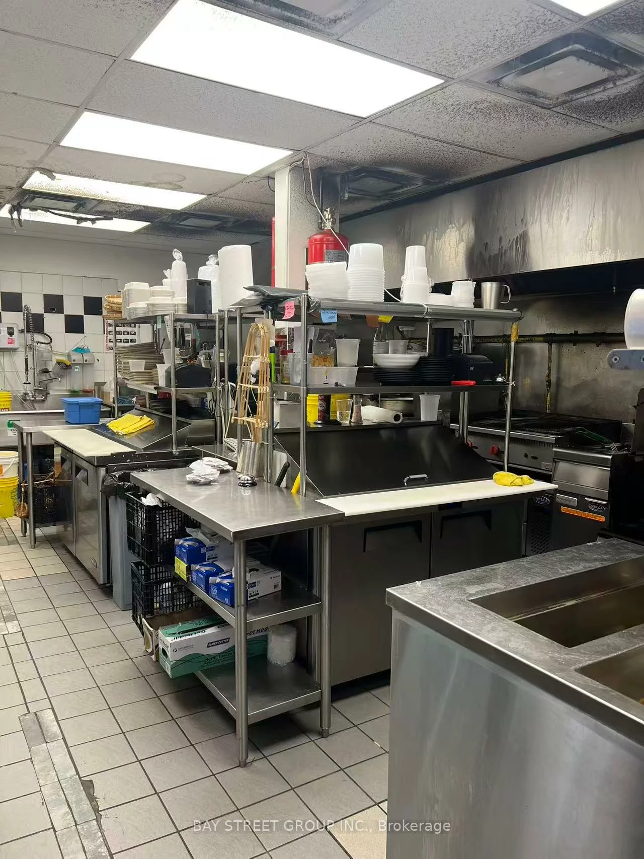 5588, Yonge, Willowdale West, Toronto