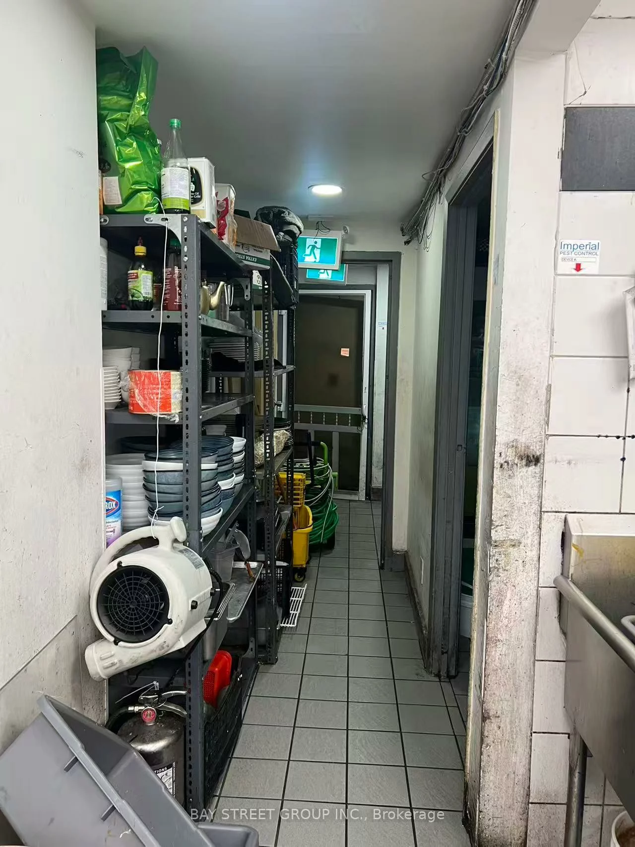 5588, Yonge, Willowdale West, Toronto