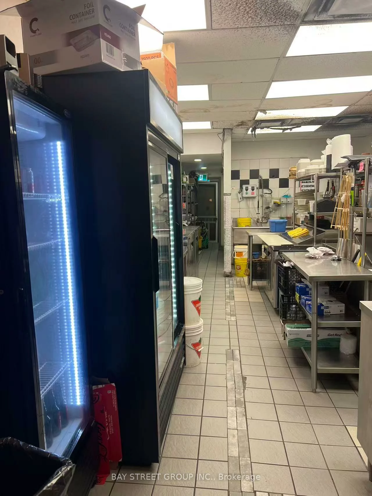 5588, Yonge, Willowdale West, Toronto