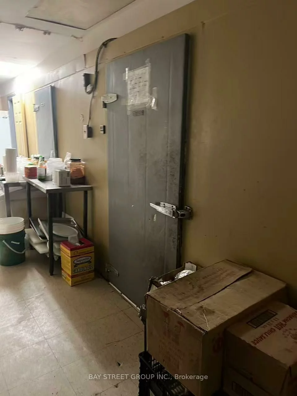 5588, Yonge, Willowdale West, Toronto