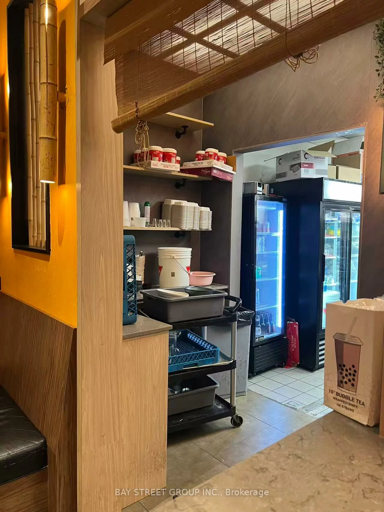 5588, Yonge, Willowdale West, Toronto