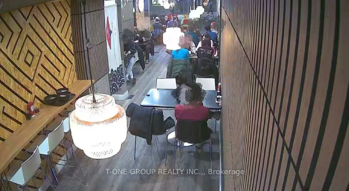 628, Yonge, Bay Street Corridor, Toronto