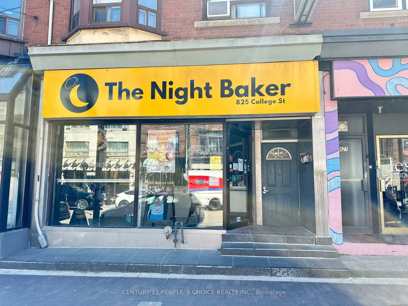 825, College, Trinity-Bellwoods, Toronto