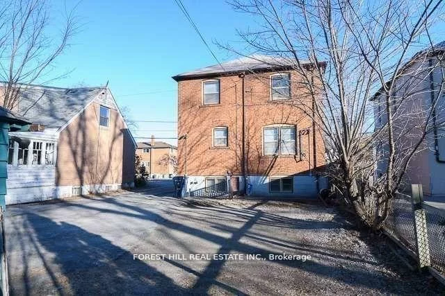 273, Sheppard, Lansing-Westgate, Toronto