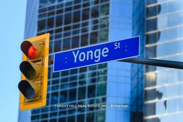 273, Sheppard, Lansing-Westgate, Toronto