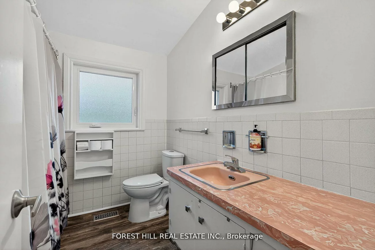 273, Sheppard, Lansing-Westgate, Toronto