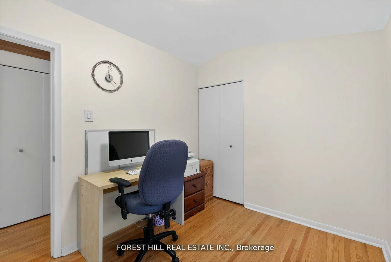 273, Sheppard, Lansing-Westgate, Toronto