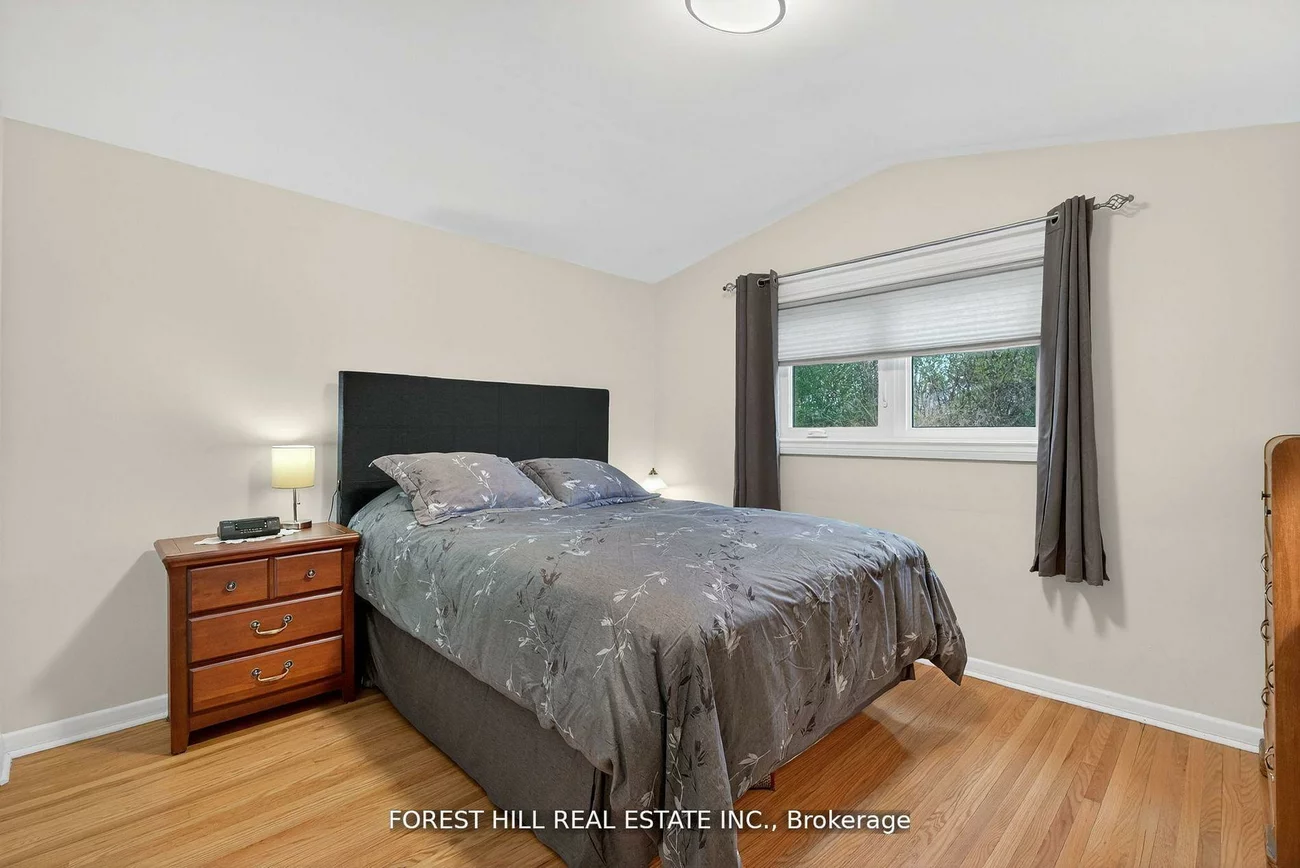 273, Sheppard, Lansing-Westgate, Toronto