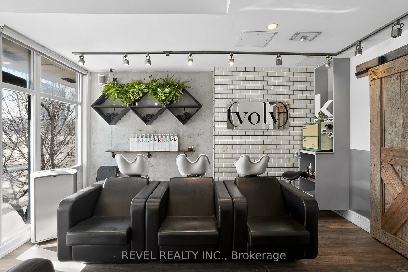 40, Fort York, Waterfront Communities C1, Toronto