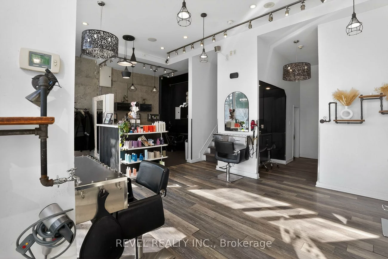 40, Fort York, Waterfront Communities C1, Toronto