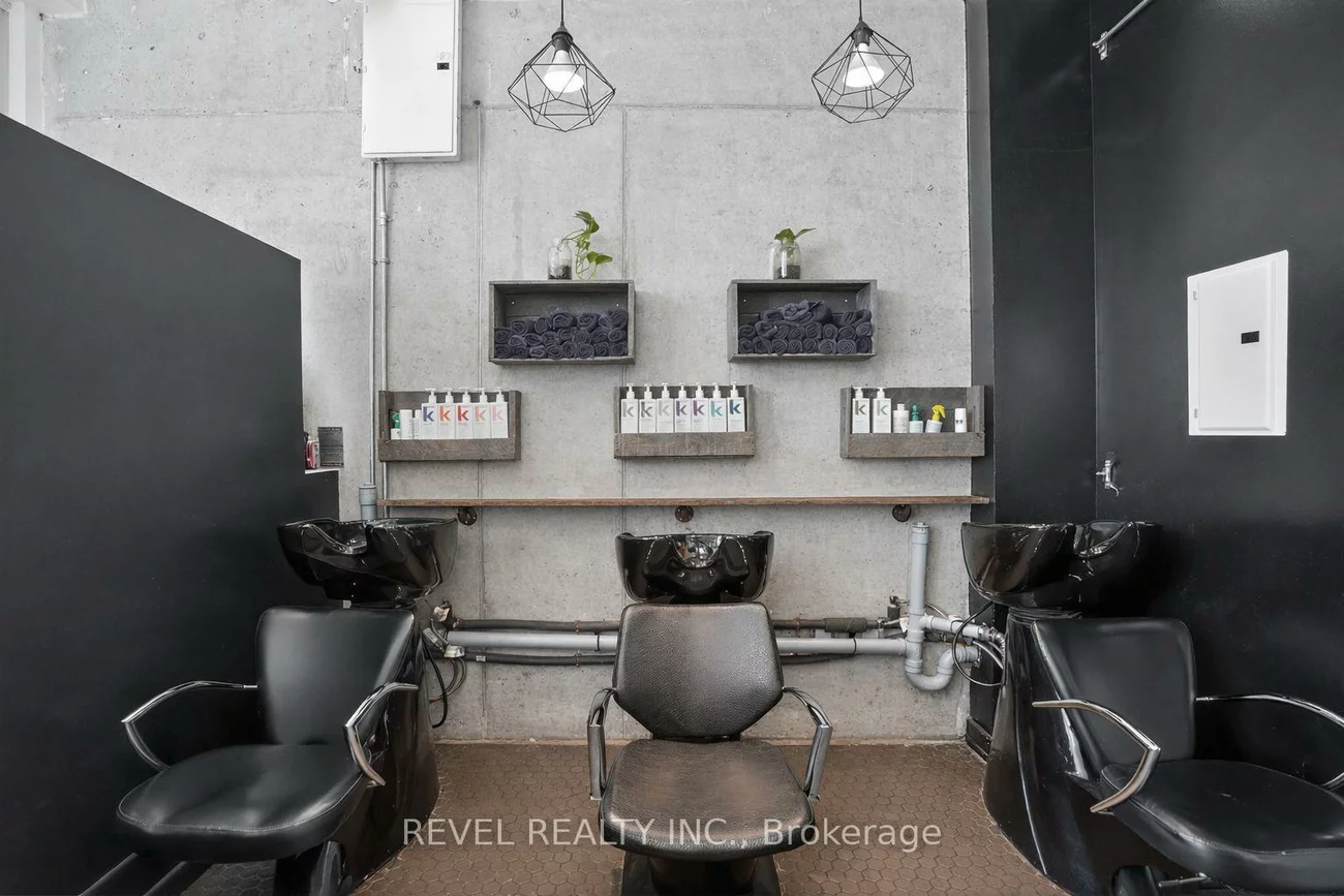 40, Fort York, Waterfront Communities C1, Toronto