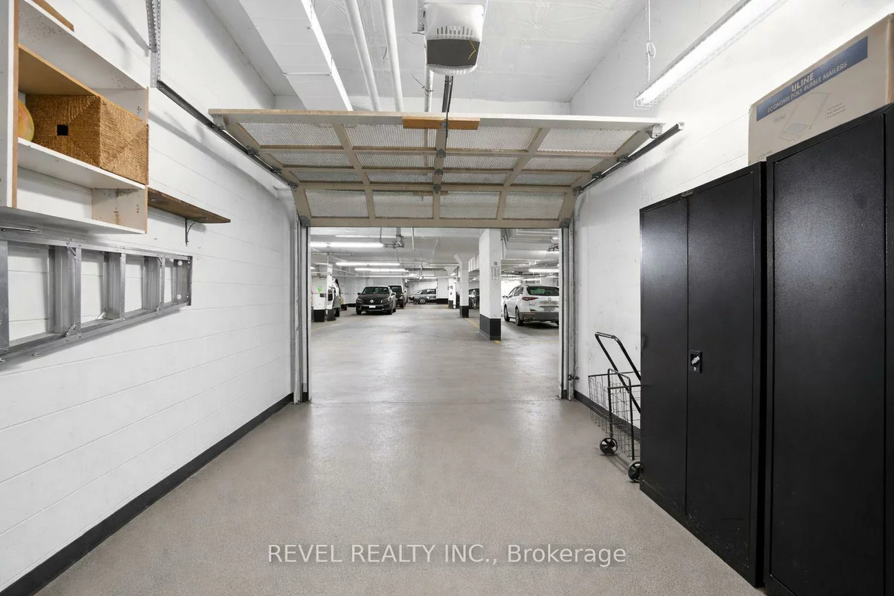 40, Fort York, Waterfront Communities C1, Toronto