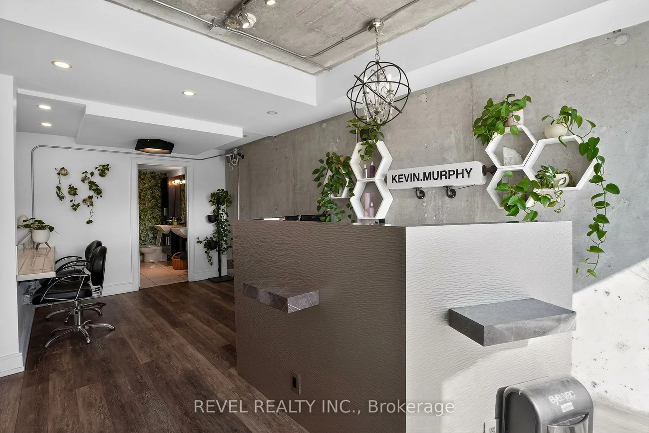 40, Fort York, Waterfront Communities C1, Toronto