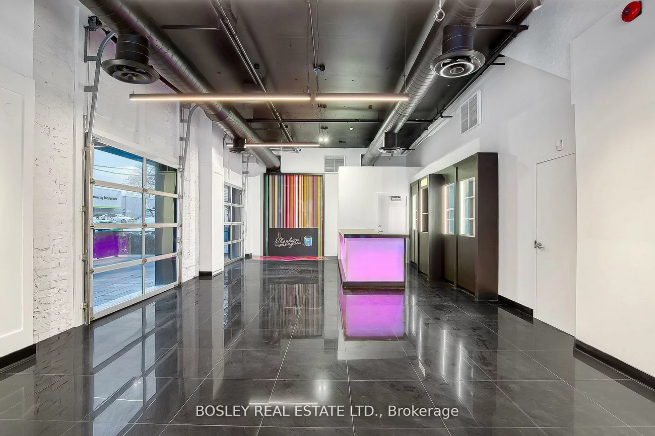 1184, Queen, Little Portugal, Toronto