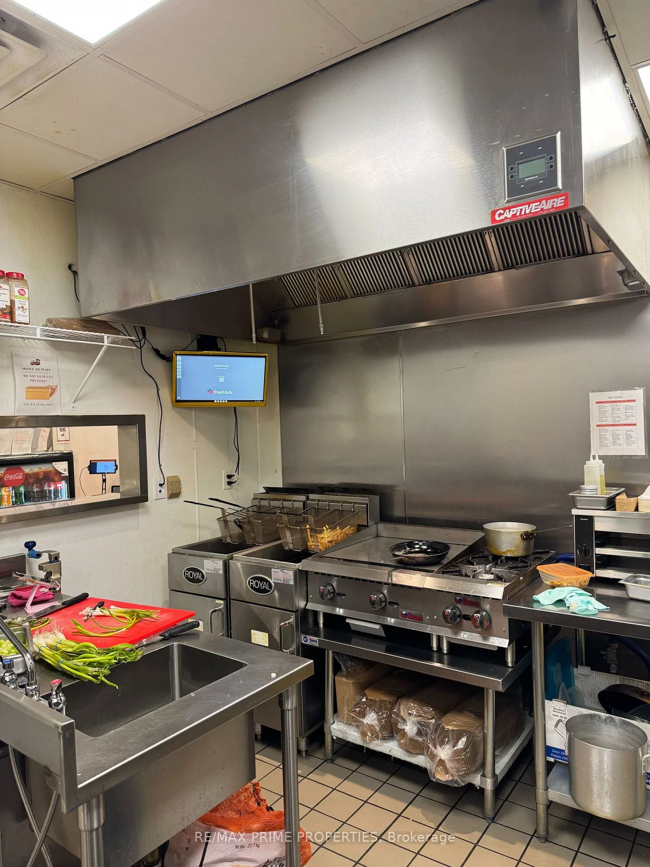 4841, Yonge, Willowdale East, Toronto