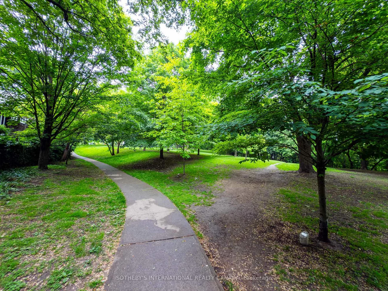 412, Wellesley, Cabbagetown-South St. James Town, Toronto