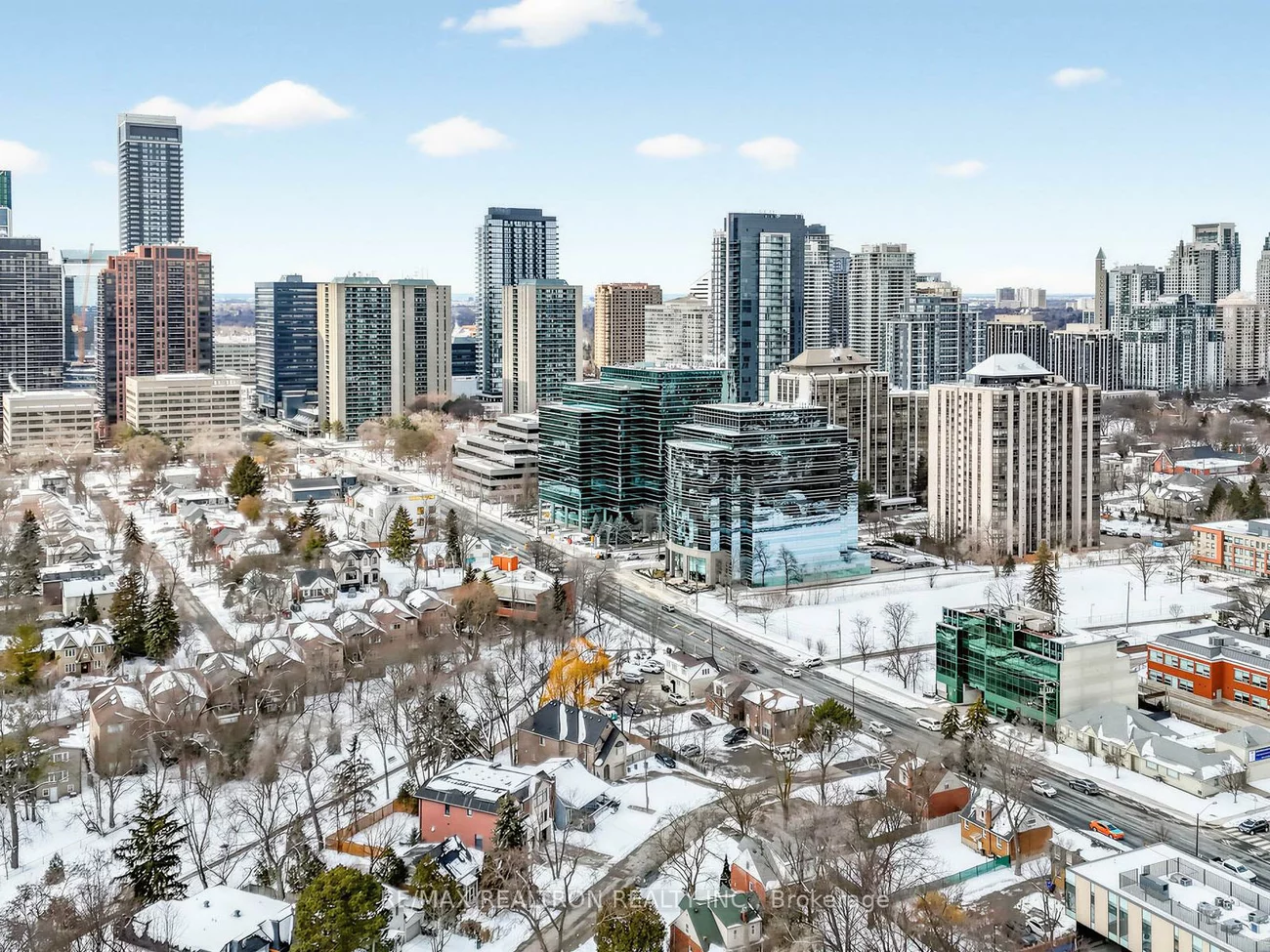 135, Sheppard, Willowdale East, Toronto