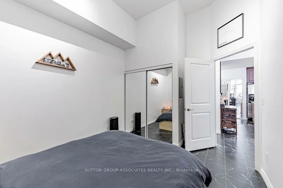 618 A, Fleet, Niagara, Toronto