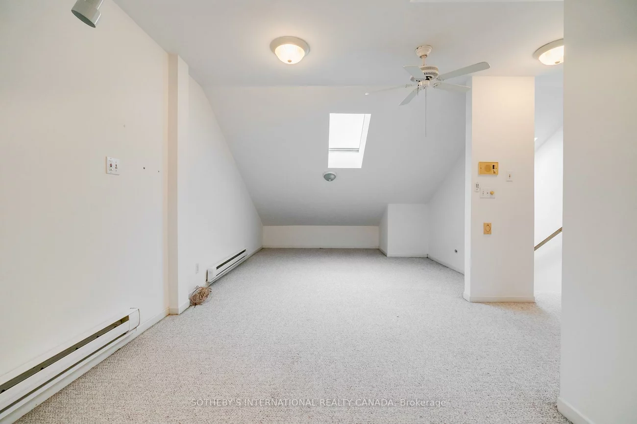 237, Carlton, Moss Park, Toronto