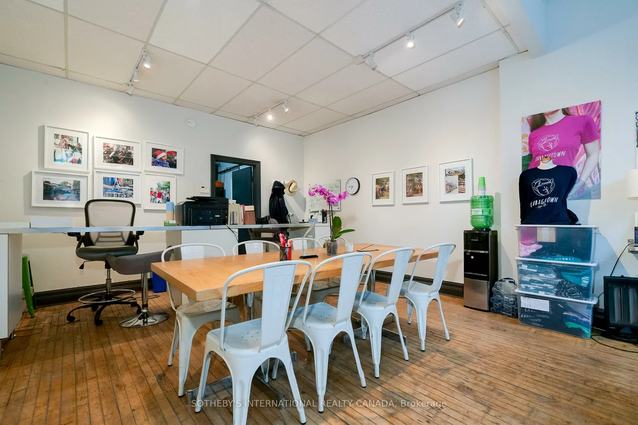 237, Carlton, Moss Park, Toronto