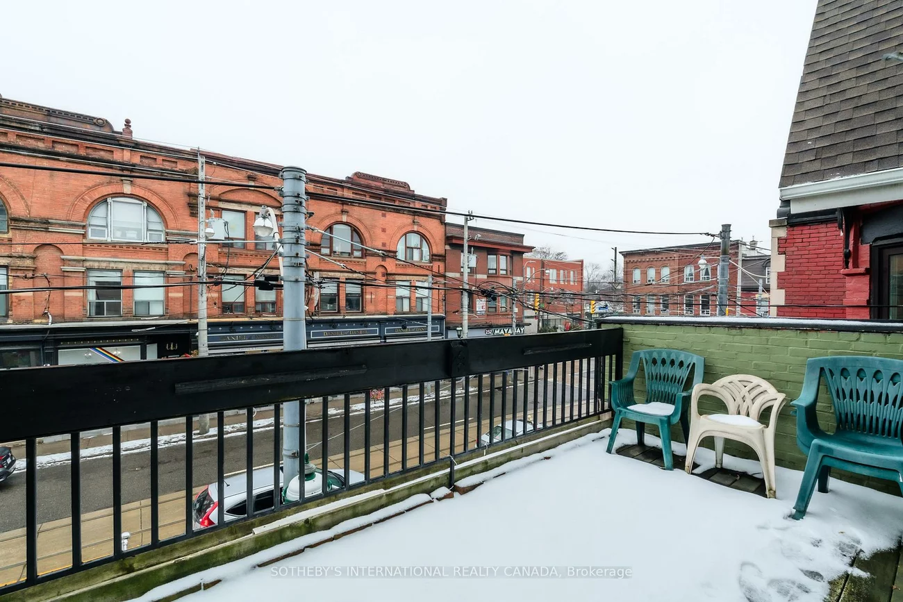 237, Carlton, Moss Park, Toronto