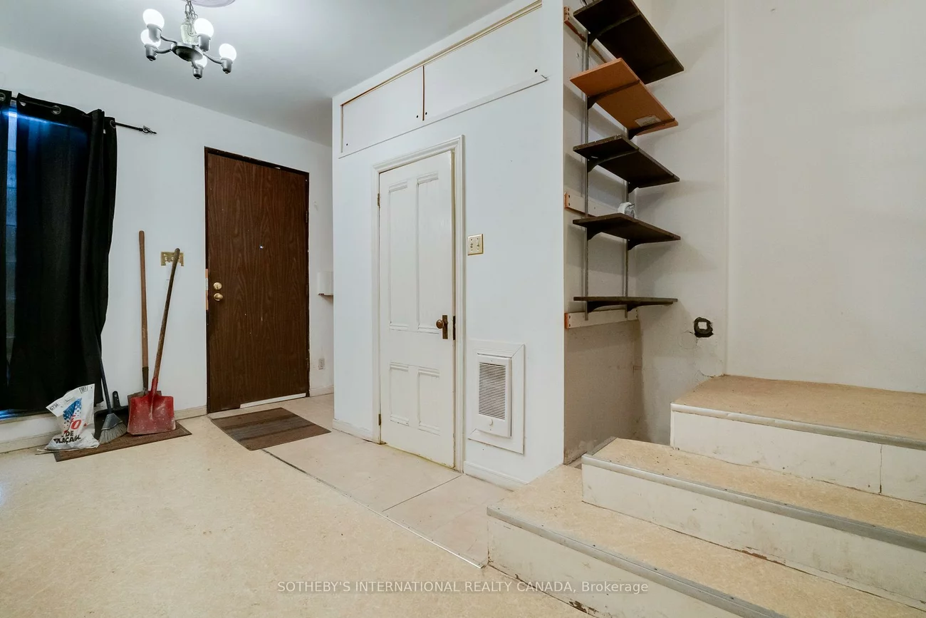 237, Carlton, Moss Park, Toronto