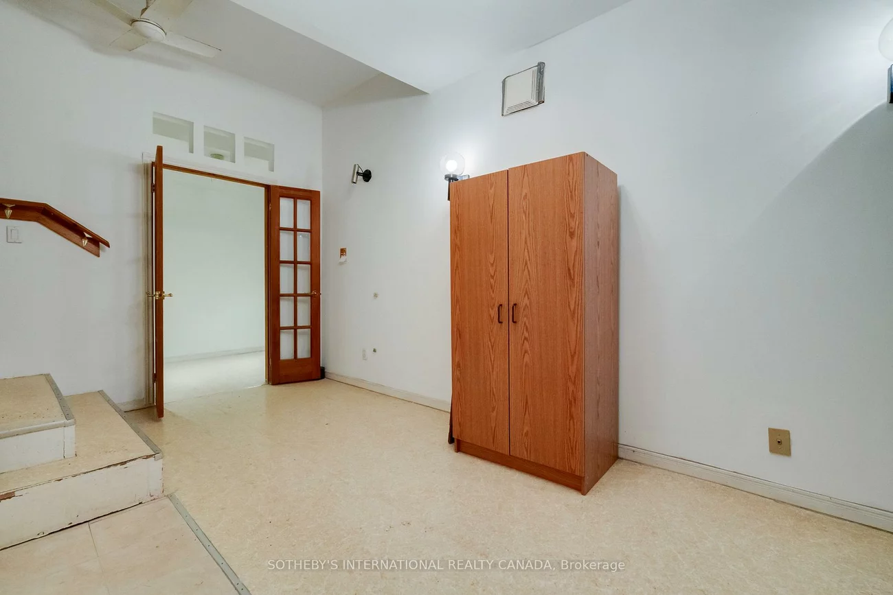 237, Carlton, Moss Park, Toronto