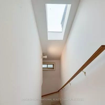 Commercial for sale, 237, Carlton, Moss Park, Toronto