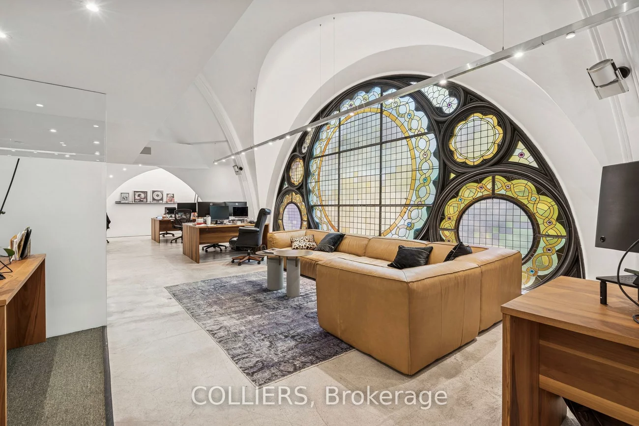 33, Hazelton, Annex, Toronto