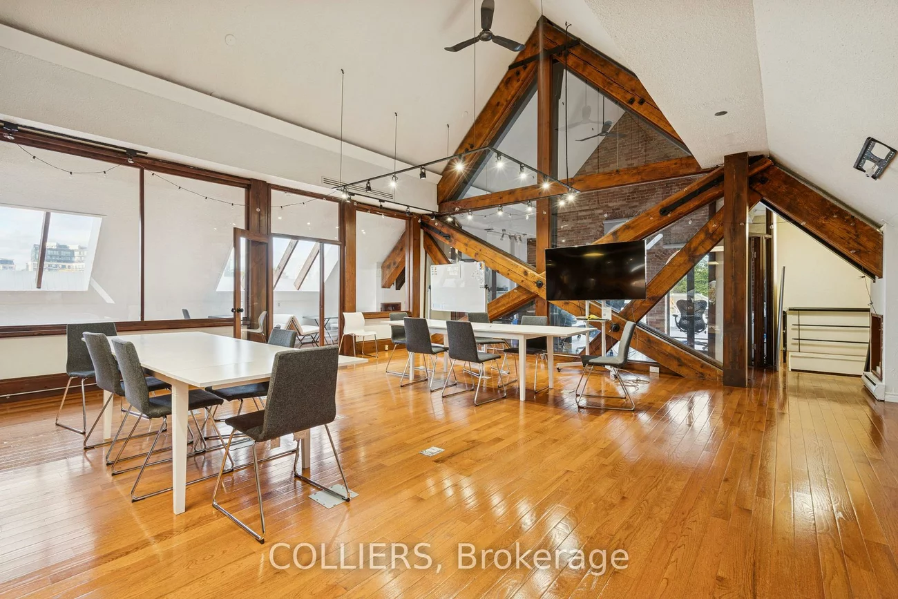 33, Hazelton, Annex, Toronto