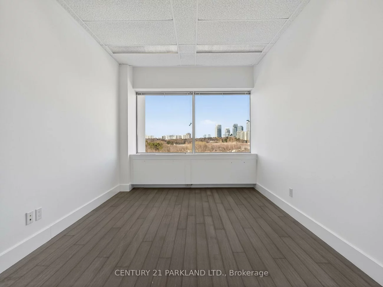 220, Duncan Mill, St. Andrew-Windfields, Toronto