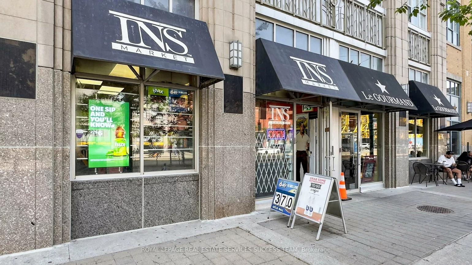 148, Spadina, Waterfront Communities C1, Toronto