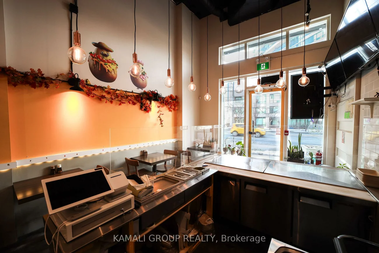 28, Finch, Newtonbrook West, Toronto