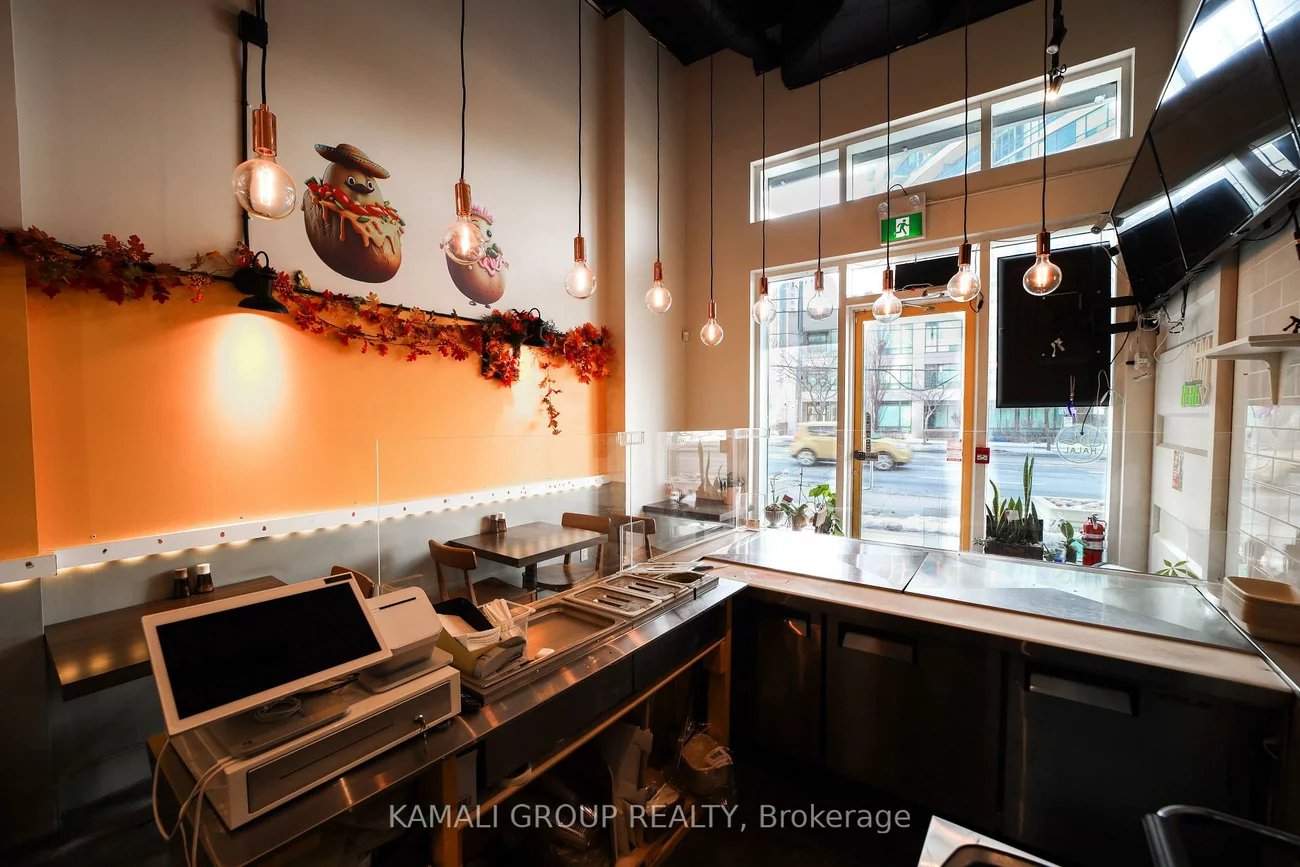 28, Finch, Newtonbrook West, Toronto