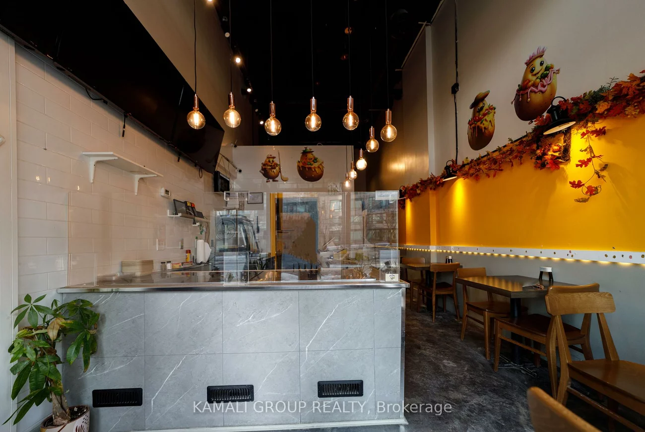 28, Finch, Newtonbrook West, Toronto