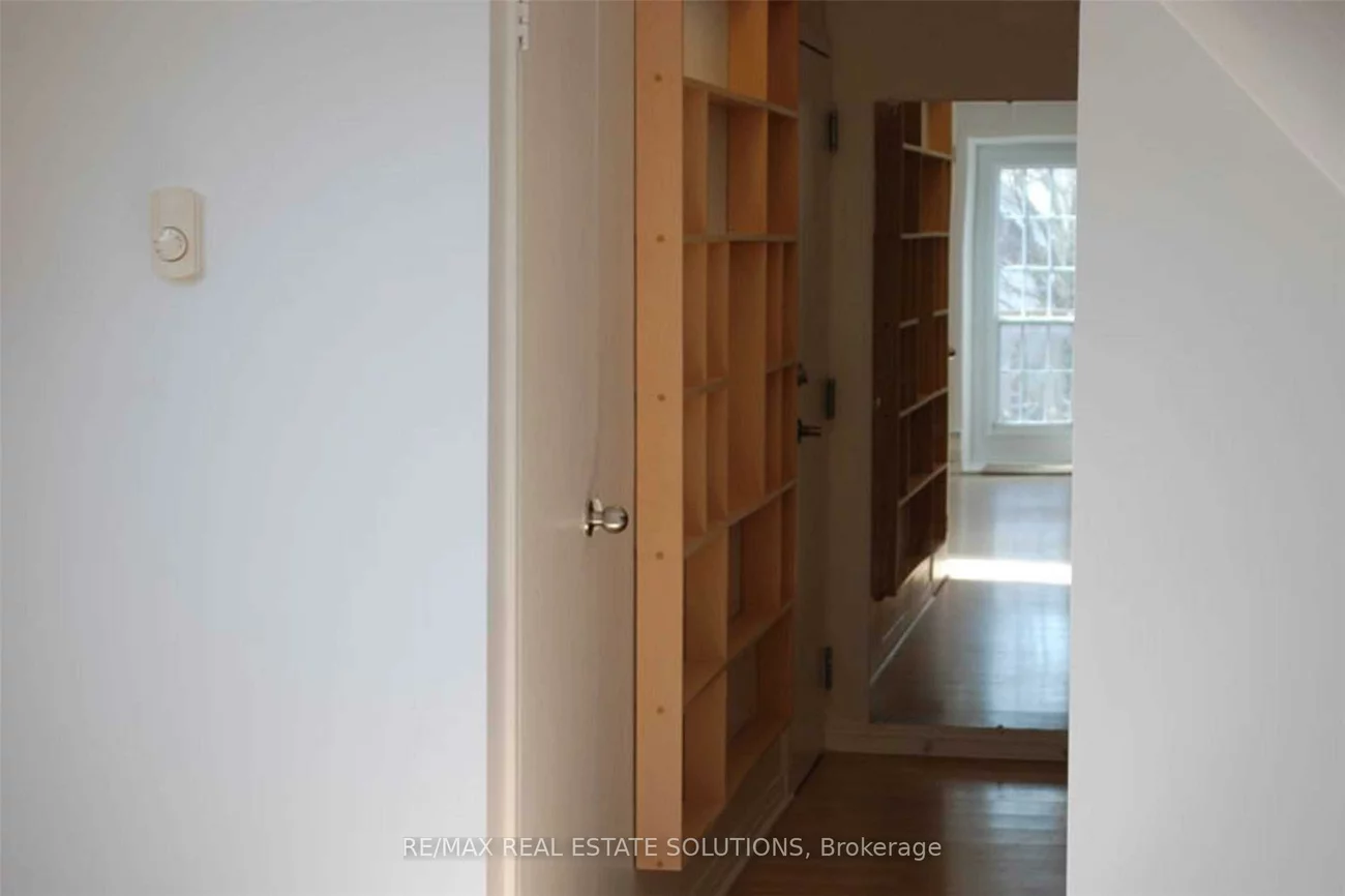 93, Spadina, Annex, Toronto