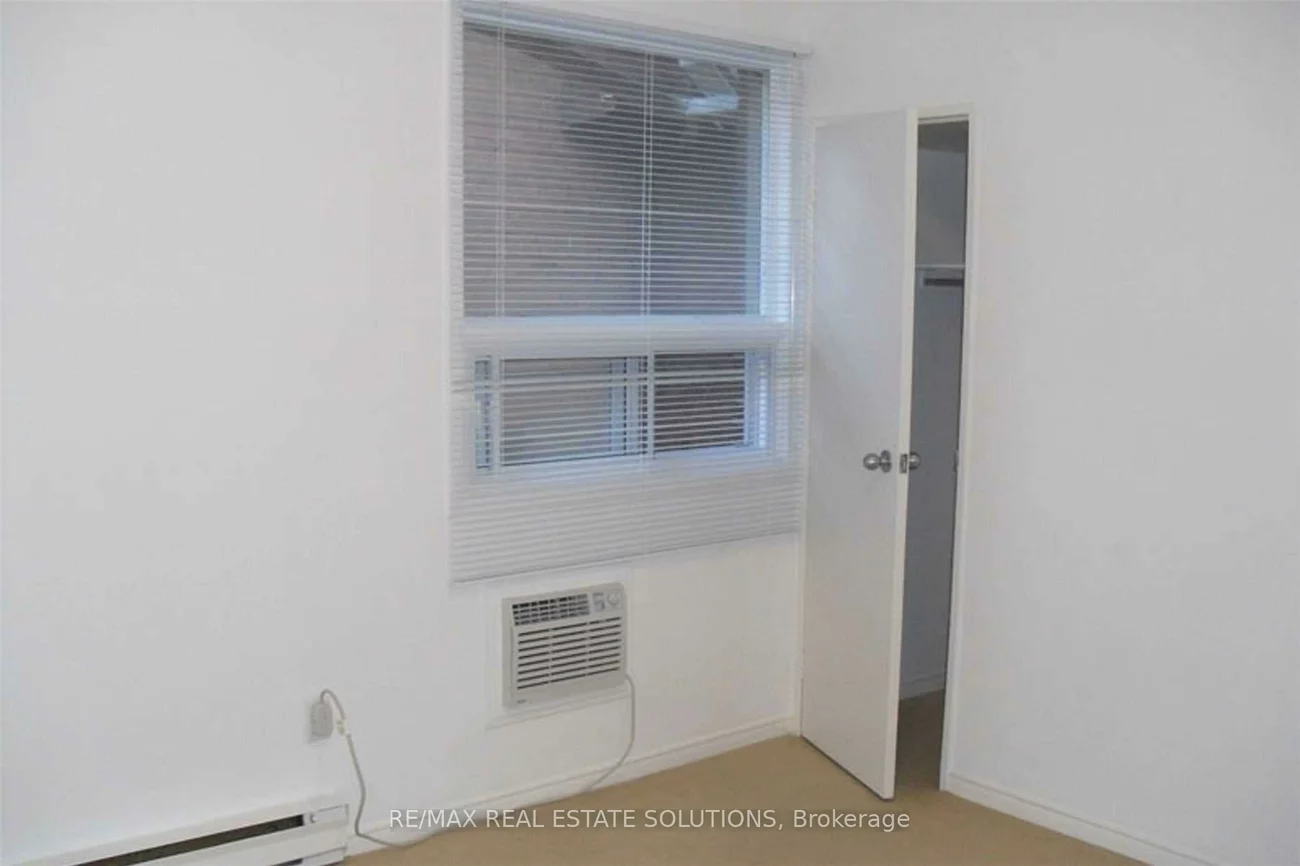 93, Spadina, Annex, Toronto