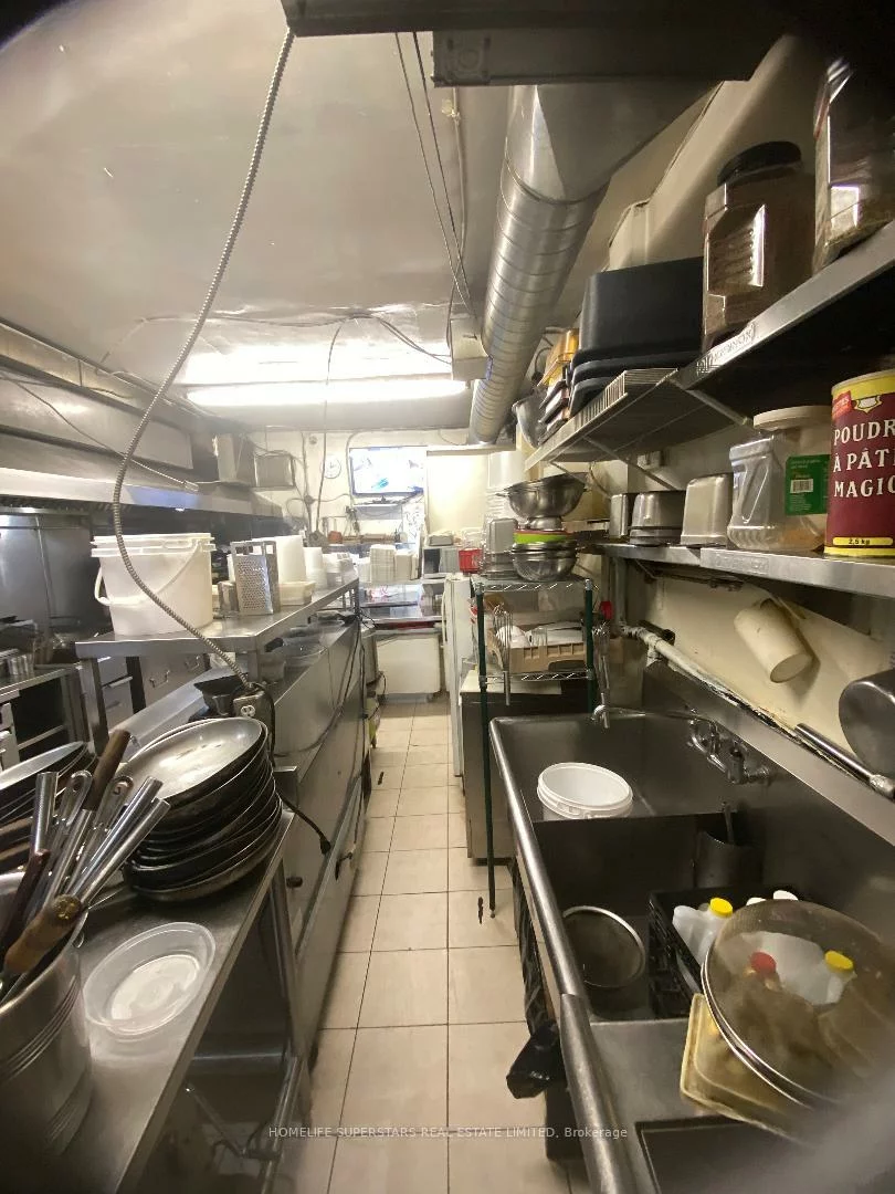 1753, Avenue, Bedford Park-Nortown, Toronto