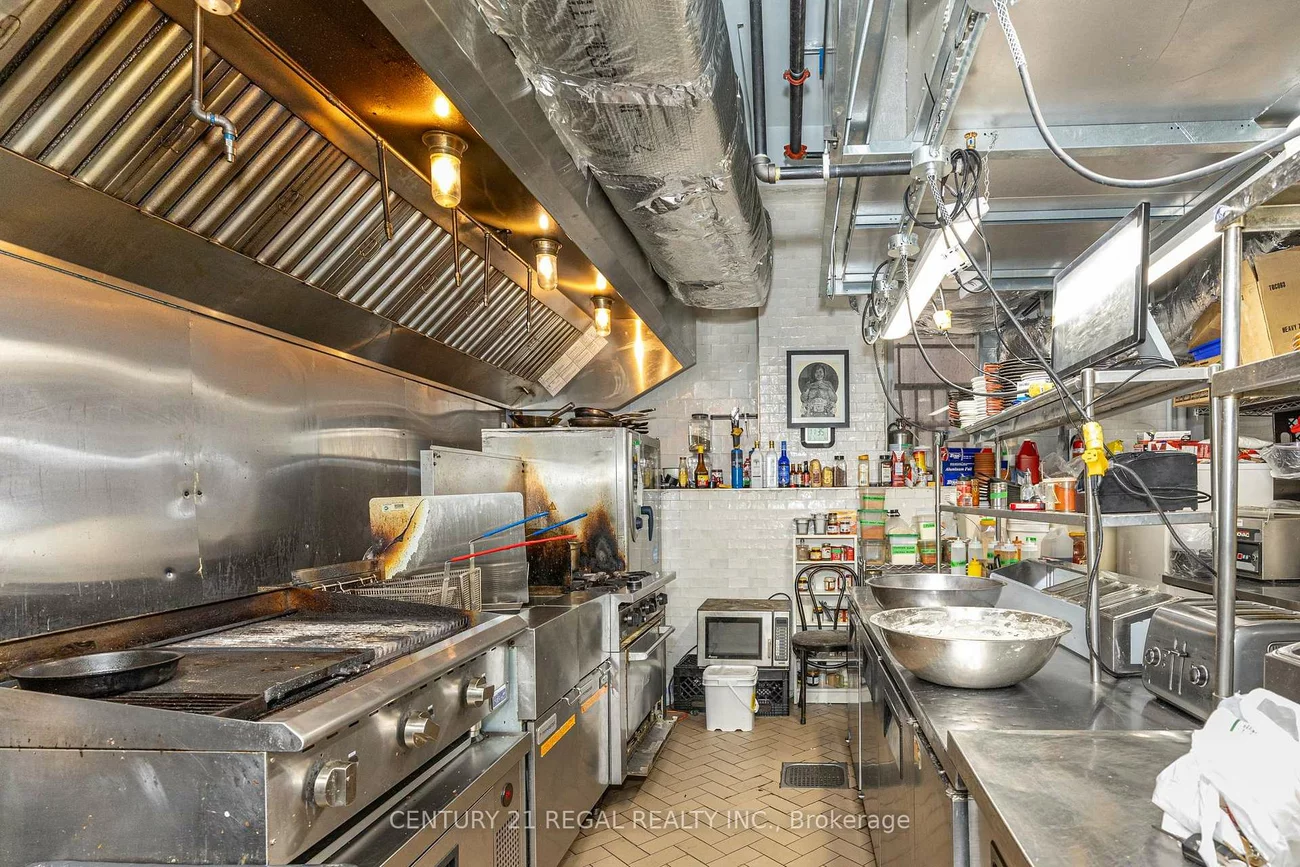 50, Wellington, Church-Yonge Corridor, Toronto