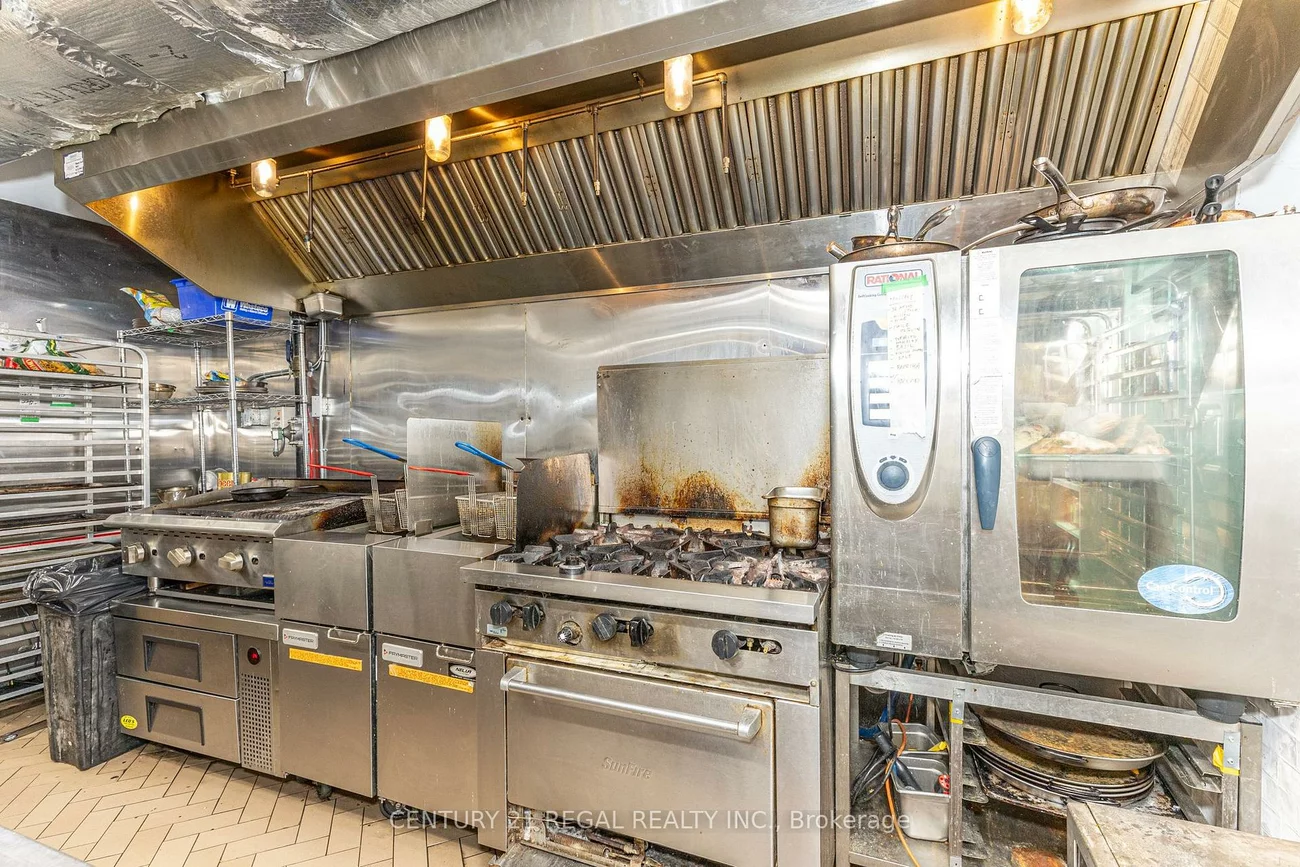 50, Wellington, Church-Yonge Corridor, Toronto