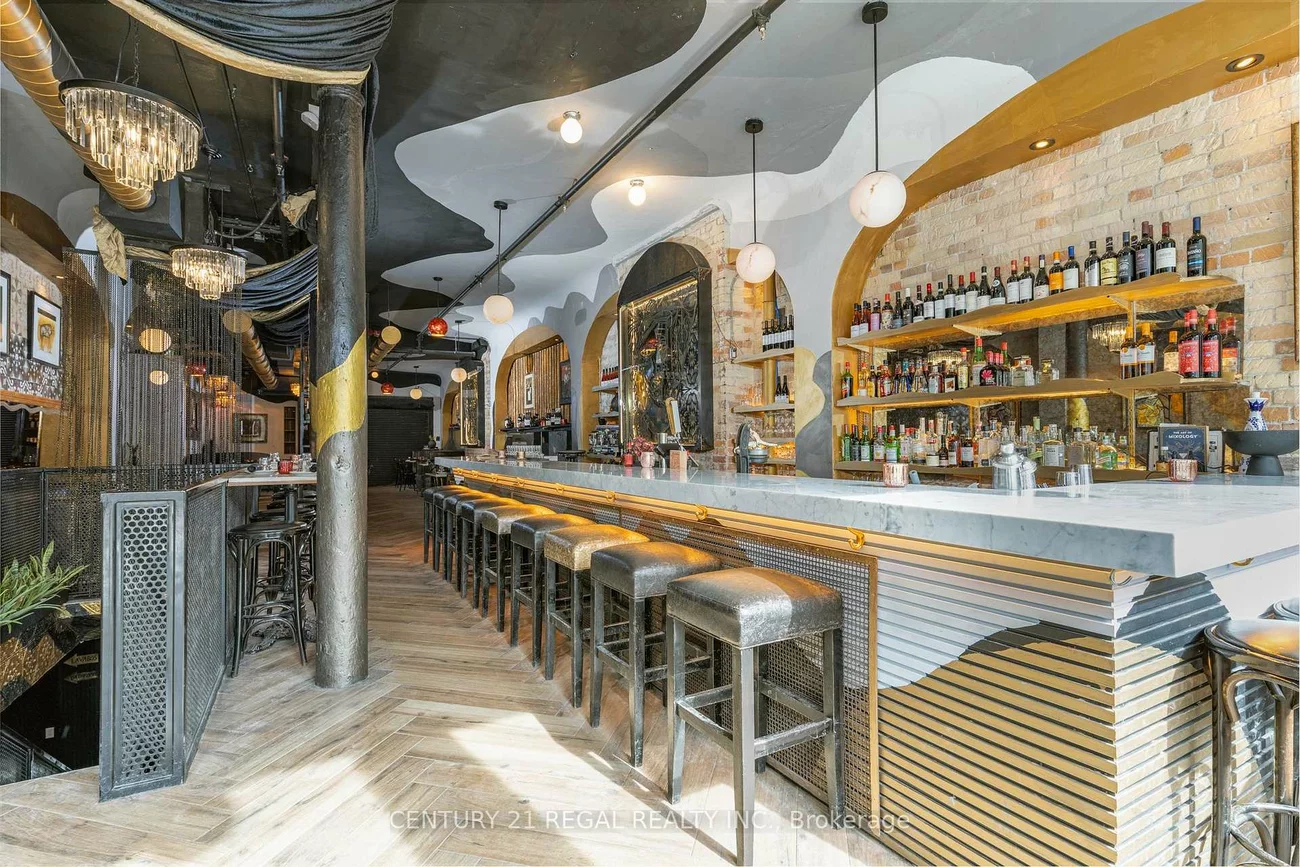 50, Wellington, Church-Yonge Corridor, Toronto