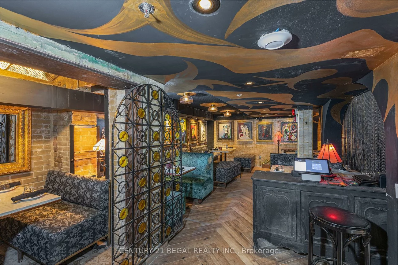 50, Wellington, Church-Yonge Corridor, Toronto