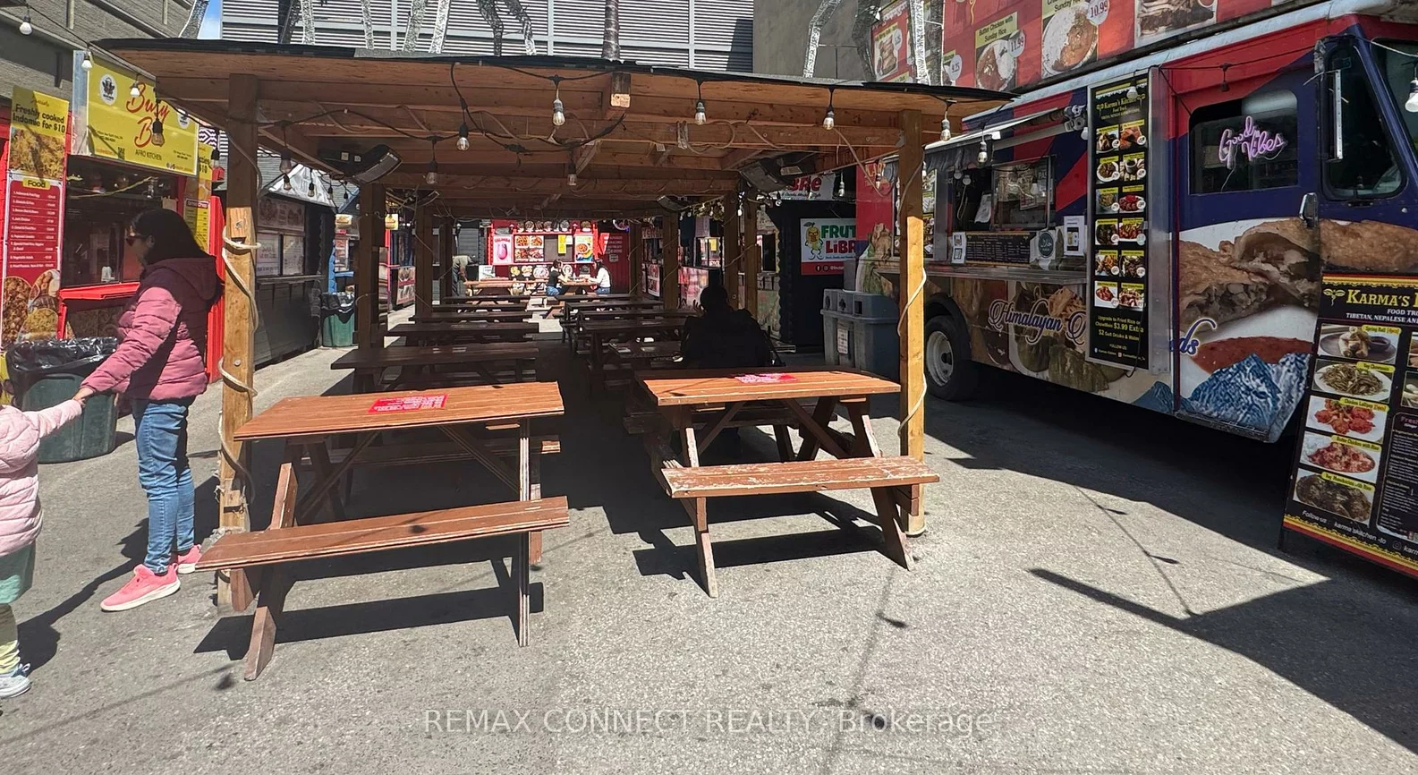 335, Yonge, Church-Yonge Corridor, Toronto