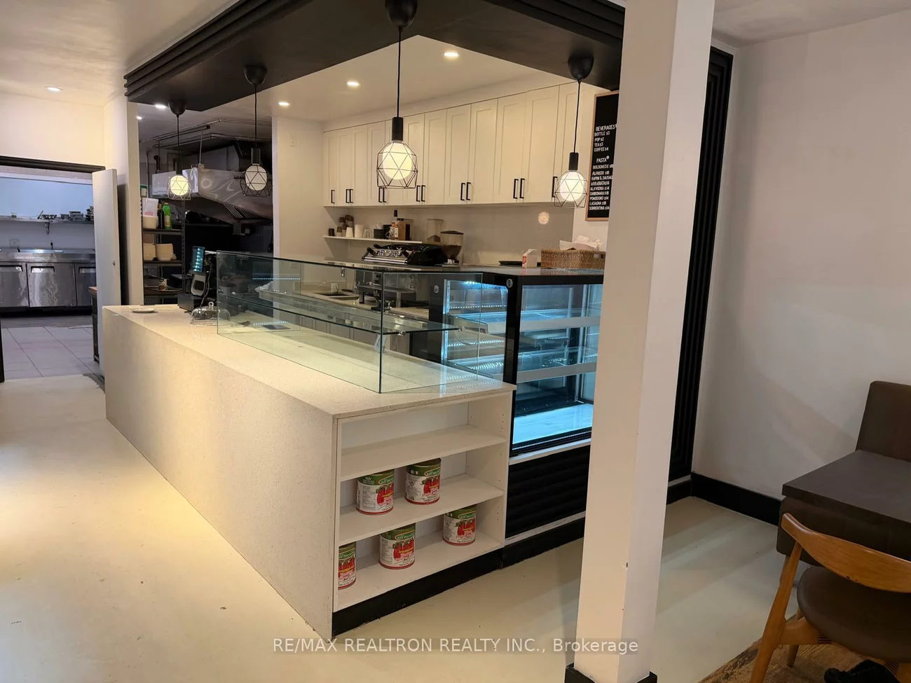 334, Dundas, Kensington-Chinatown, Toronto