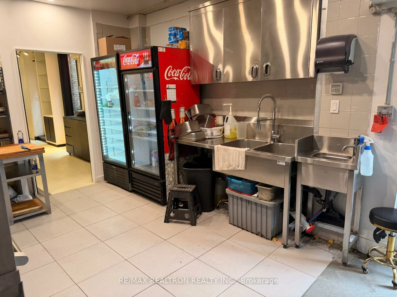 334, Dundas, Kensington-Chinatown, Toronto