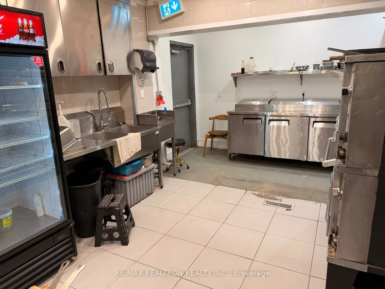 334, Dundas, Kensington-Chinatown, Toronto