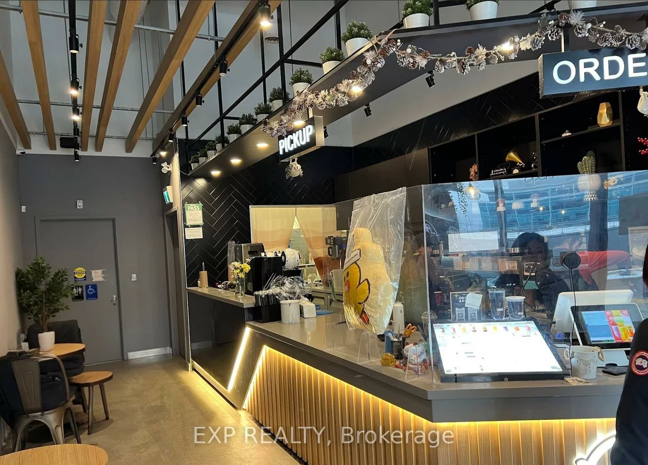 3365, Steeles Ave E, Hillcrest Village, Toronto