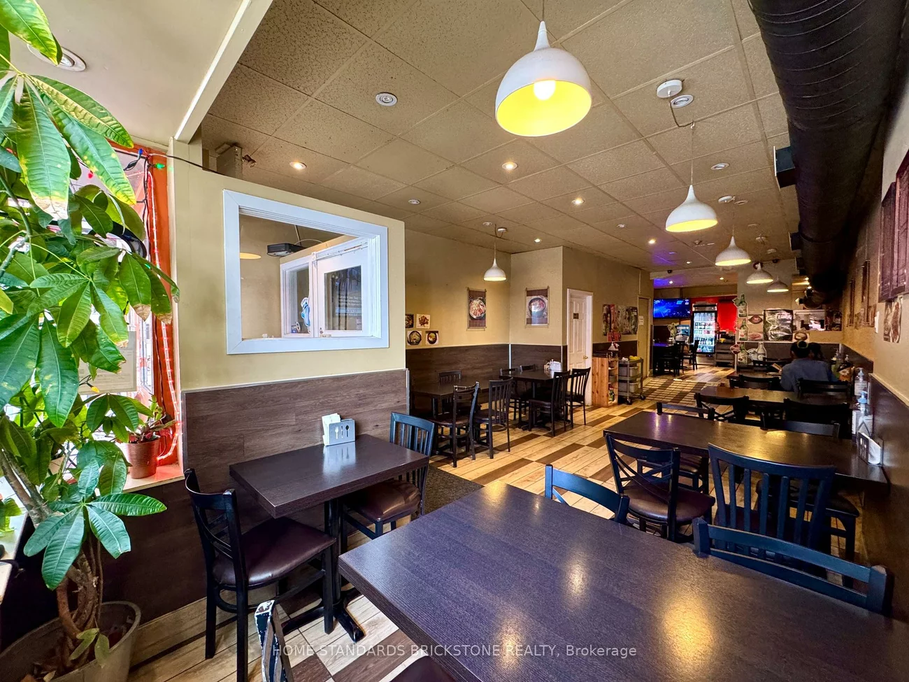 586, Bloor, Annex, Toronto