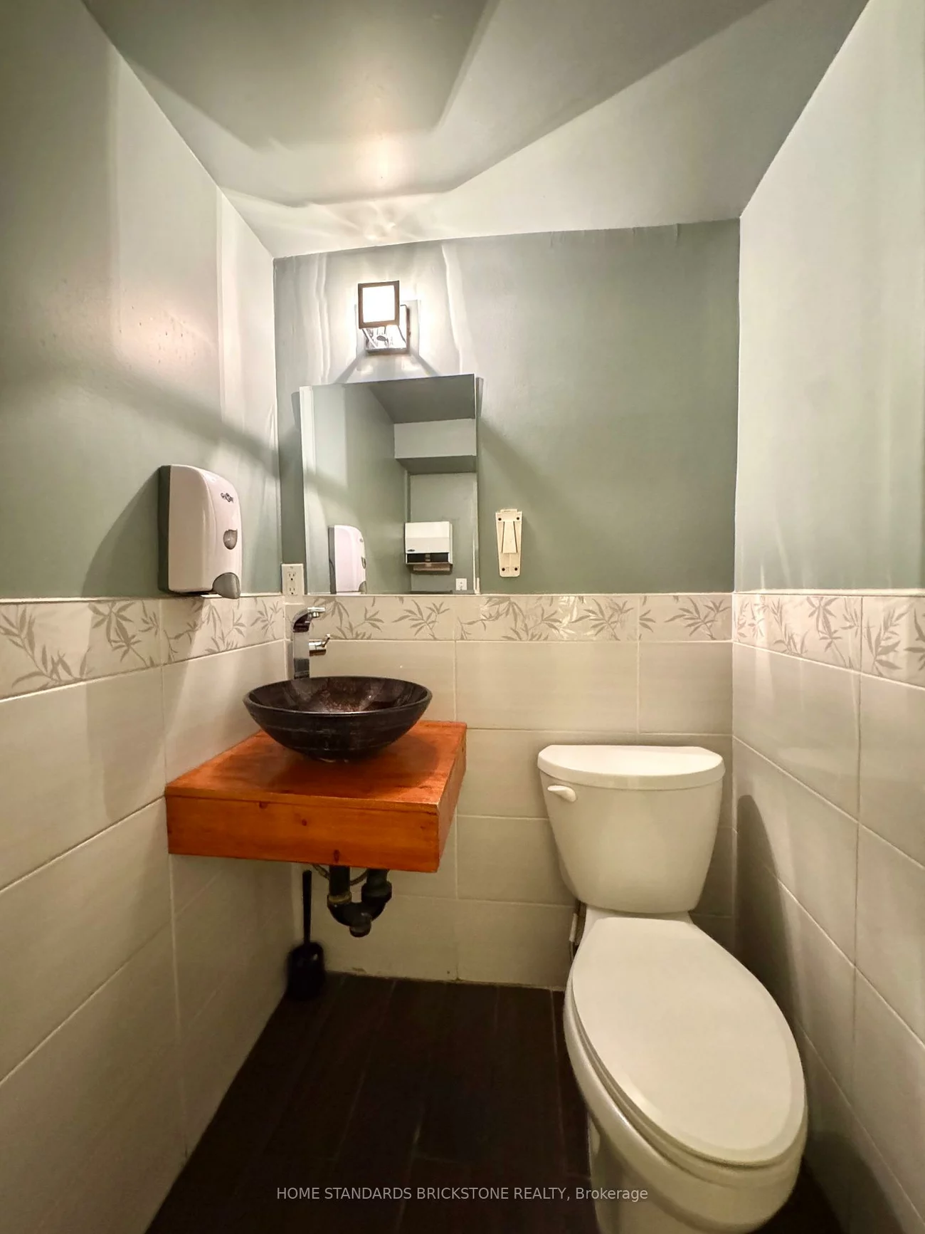 586, Bloor, Annex, Toronto