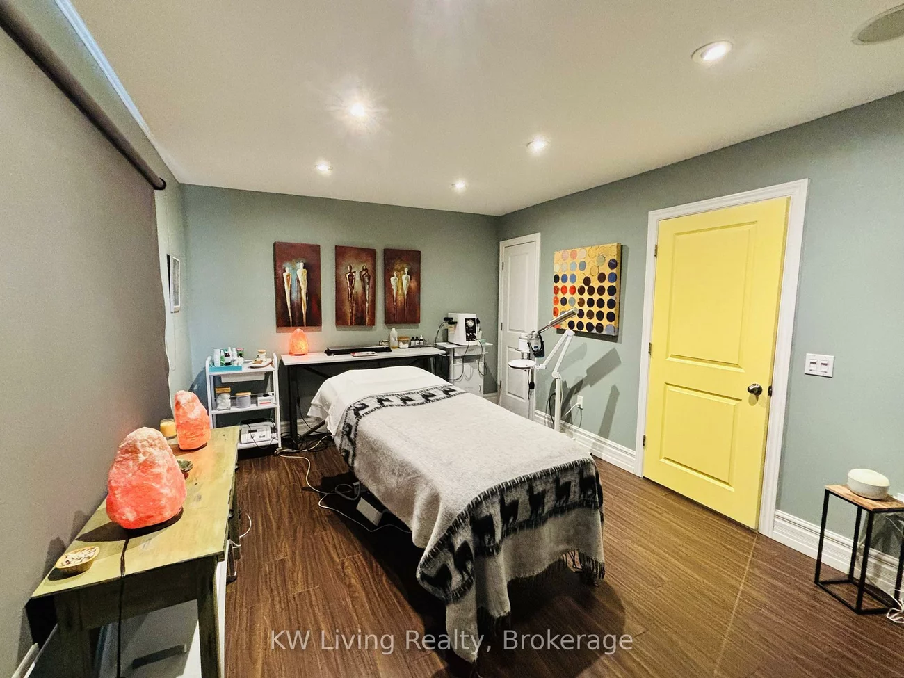 701, Mount Pleasant, Mount Pleasant East, Toronto